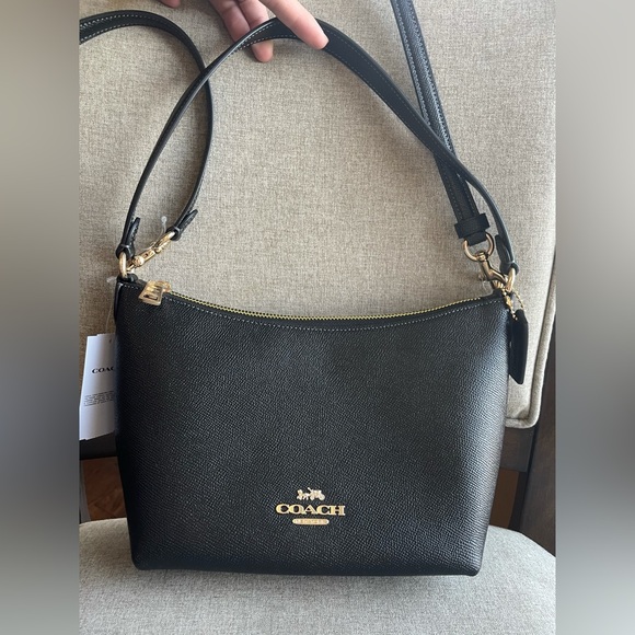 NWT！COACH Zip Top Shoulder Crossbody Bag（COACH CW390）Gold/Black FAST SHIPPING